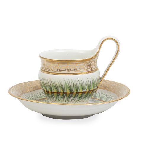 Taza de porcelana esmaltada y dorada. Berlín, h. 1837