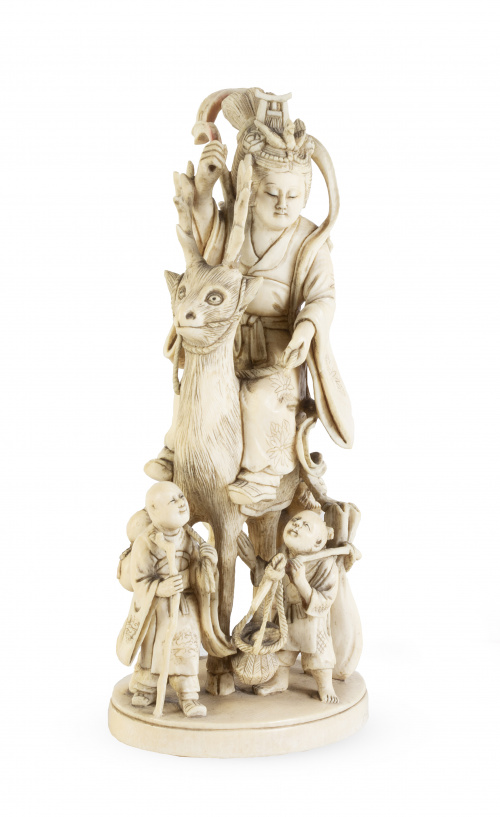 Okimono en marfil tallado.Trabajo japonés, periodo Meiji 