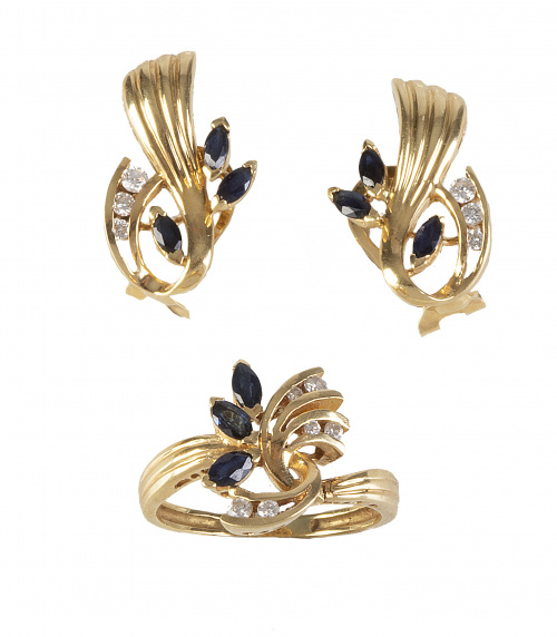 Conjunto de pendientes y sortija con ramos de brillantes en