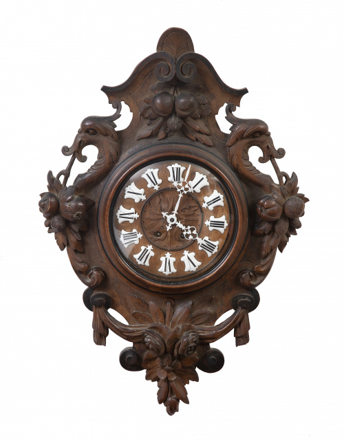 Reloj alfonsino de madera tallada con maquinaria Paris. f