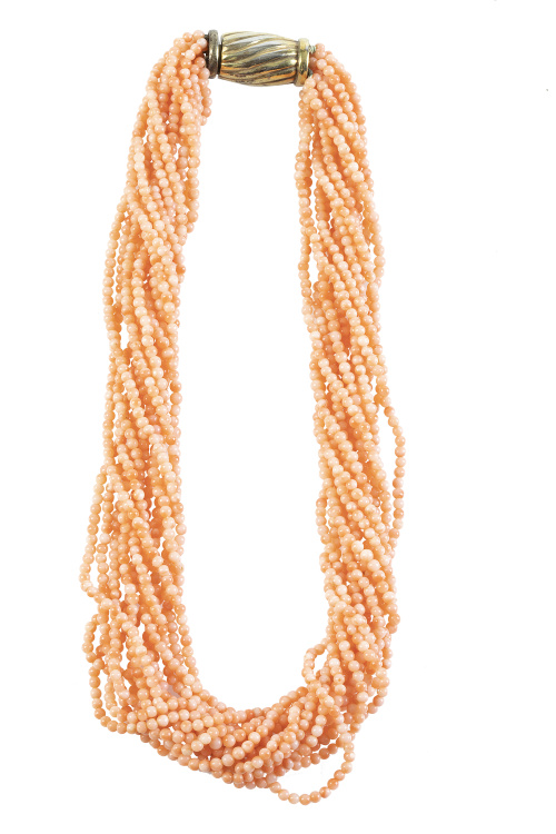 Collar de catorce hilos de cuentas de coral de 2,9 mm 