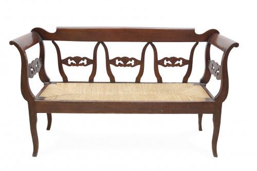 Banco de madera de haya y asiento de enea.Cataluña, ff. d