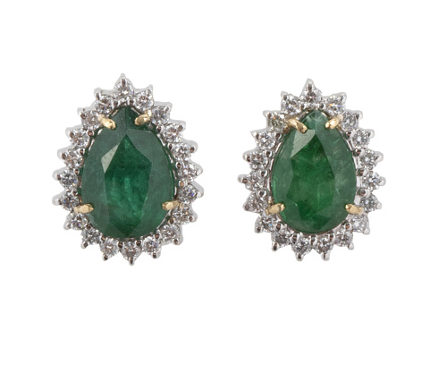 Pendientes con esmeraldas talla pera de 2 ct aprox cada una