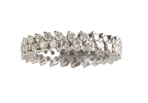 Alianza completa de pareja de brillantes engastados en disp