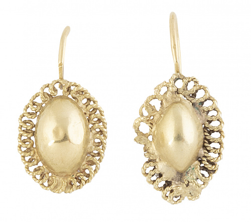 Pendientes S. XIX con forma de almendra con orla de filigra