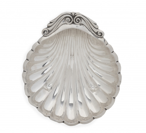 Concha bautismal de plata. Con marcas.España, S. XX