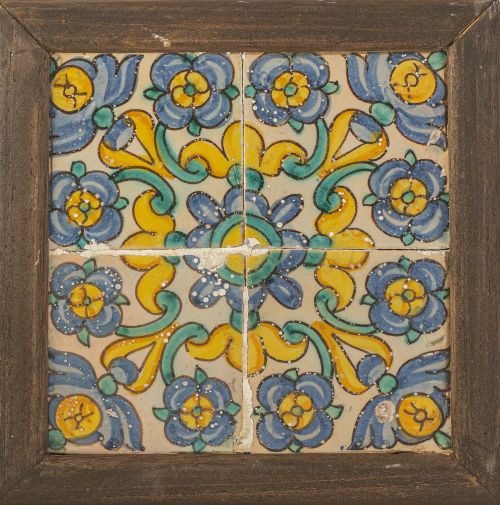 Panel de cuatro azulejos de cerámica esmaltada en verde, oc