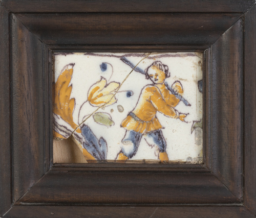 Azulejo de cerámica esmaltada con personaje. Triana, S. X