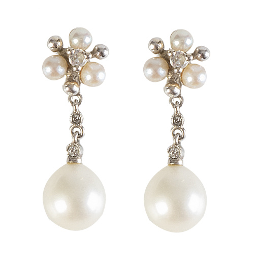 Pendientes largos desmontables de perlas y brillantes, con 