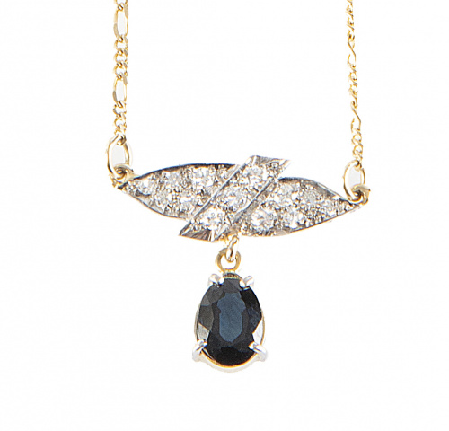 Pendentif con placa ojival de brillantes y zafiro de talla 