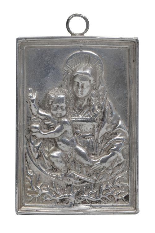 La Virgen con el Niño.Medalla devocional de plata.Españ