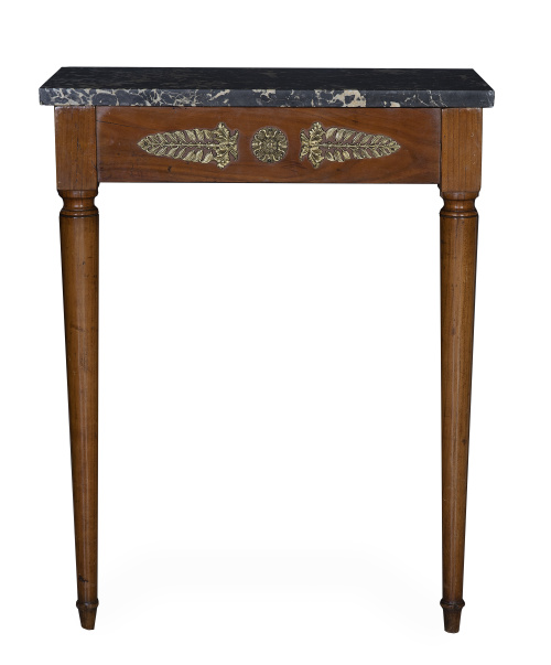 Mesa de arrimo de madera frutal y tapa de mármol, con aplic