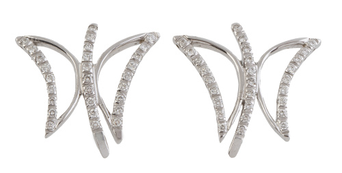 Pendientes de brillantes con diseño de mariposa estilizada 