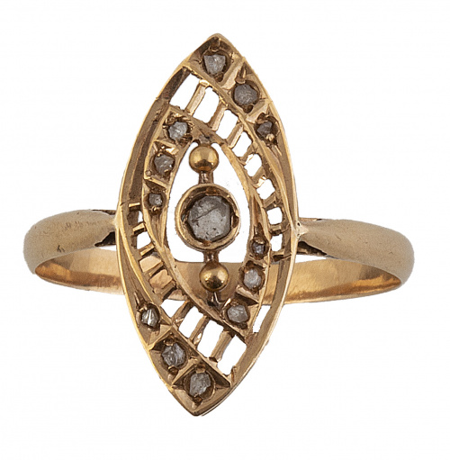 Sortija lanzadera de pps. del S. XX con diamantes y decorac