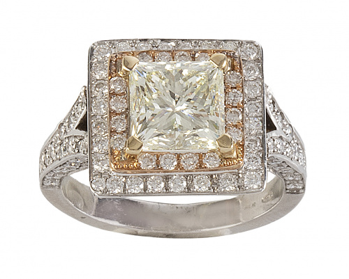 Sortija con diamante central talla princesa de 2,37 ct. rod