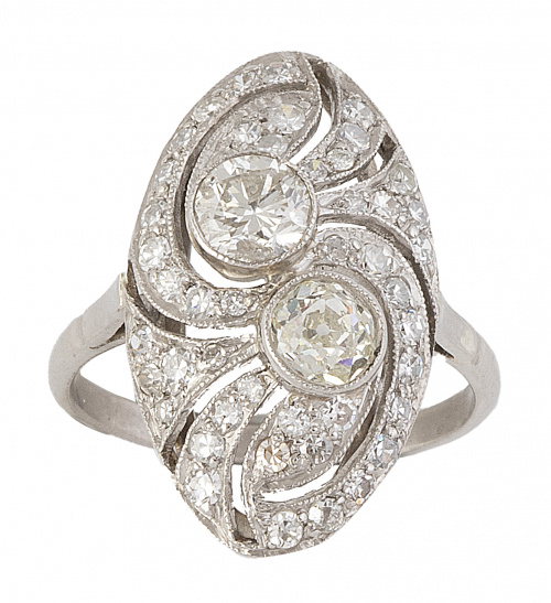 Sortija lanzadera estilo Art-Decó con dos centros que suman