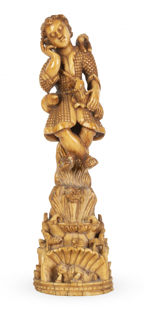 Niño Jesús como Buen Pastor.Marfil tallado.Trabajo indo