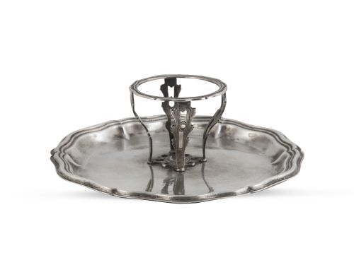 Mancerina de plata en su color de contorno. Con marcas y bu