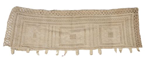 Paño en lienzo bordado en hilo crudo.España, S. XVII.