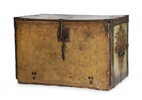 Papelera de madera tallada, dorada y policromada.Trabajo 