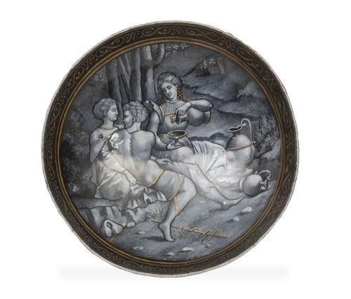 "Tazza" con tapa en esmalte, decorado en en grisalla, sigui