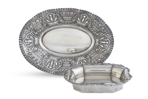 Lote de dos paneras de plata, una de Matilde Espuñes comerc