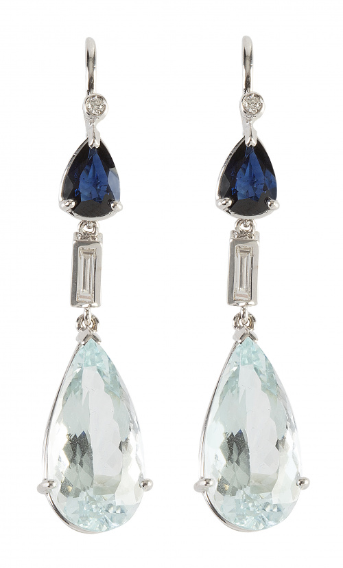 Pendientes largos con  zafiro talla pera del que pende diam