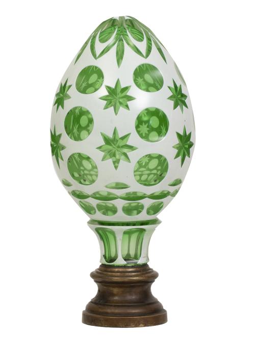 Remate de escalera en forma de piña de cristal verde y opal