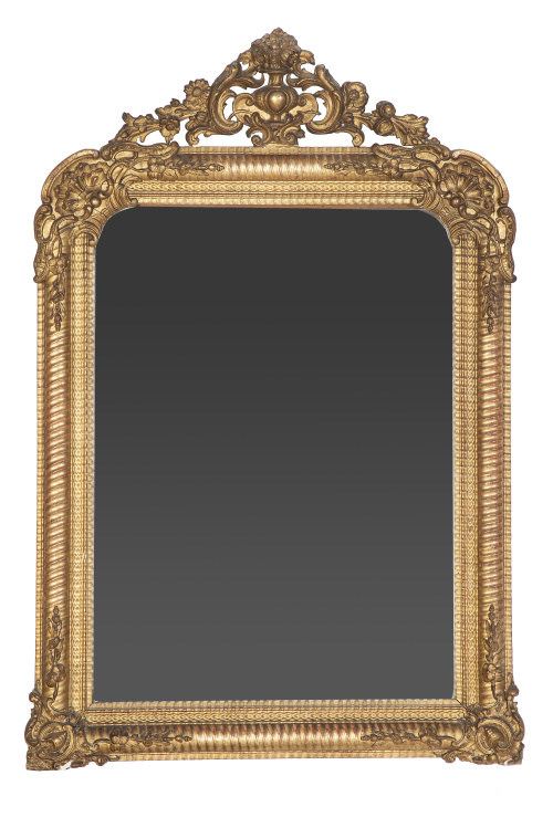 Espejo de madera tallada y dorada.Francia, segunda mitad 