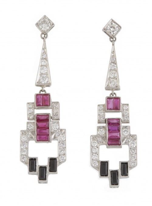 Pendientes largos estilo Art-Decó de piezas geométricas cal