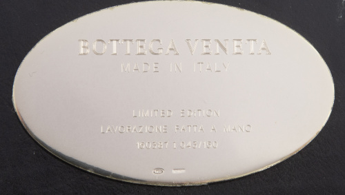 Cinturón BOTTEGA VENETA edición limitada, con diseño de gra