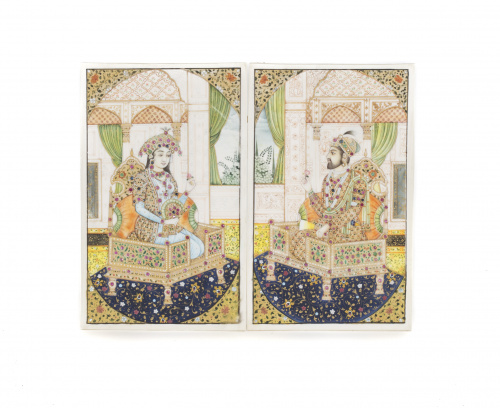 Pareja de placas en marfil con piedras.Trabajo indio, S. X