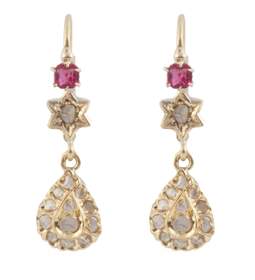 Pendientes largos S. XIX con diamantes de talla rosa en got