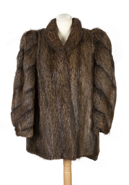 Chaquetón ancho de piel de nutria