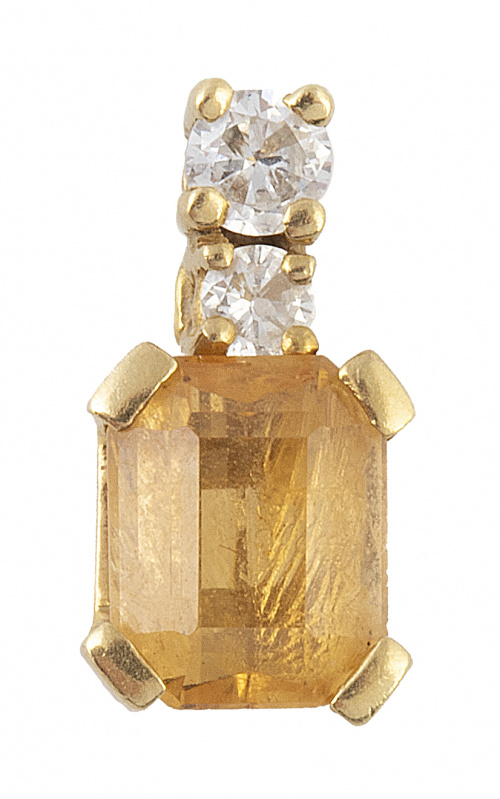 Colgante con citrino rectangular y dos brillantes