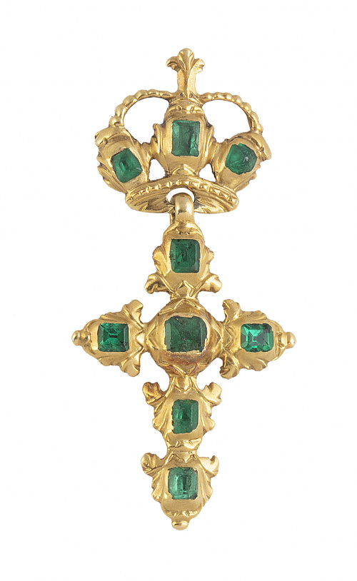 Cruz colgante de esmeraldas de ff. S. XVIII, que pende de c
