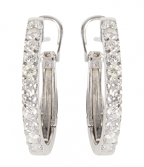 Pendientes media criolla ovalada de brillantes en oro blanco