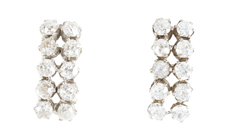 Pendientes con dos líneas de brillantes en forma de banda c