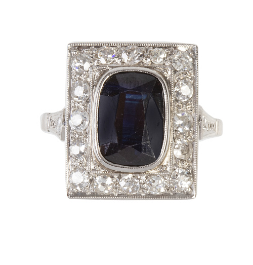 Sortija de pp. S. XX con frente rectangular de brillantes c