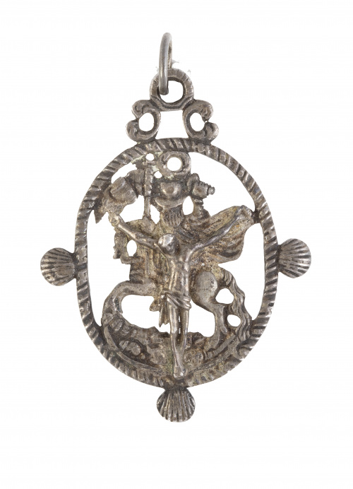 Colgante de ff S. XVIII en plata con Santiago en anverso y 