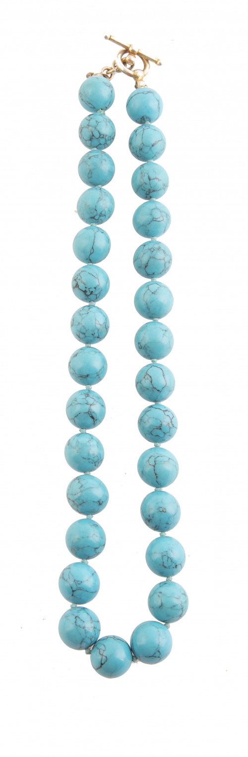Collar de un hilo de cuentas de turquesas con cierre de pla