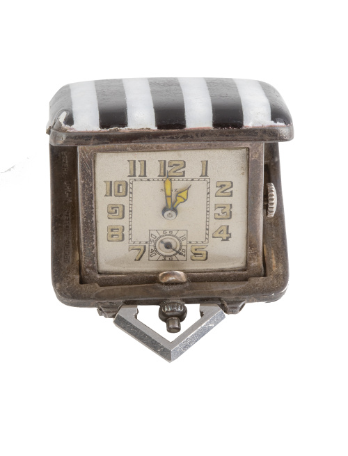 Reloj Art-Decó c.1920 de viaje en plata y esmalte de bandas