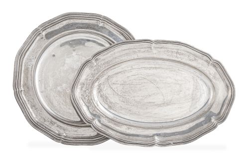 Dos fuentes de plata, una oval y otra circular, ley 916. Co