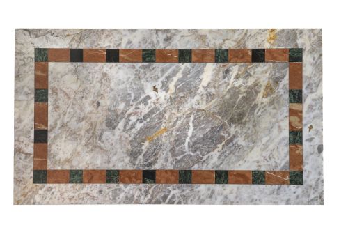 Mesa de madera tallada y dorada con friso y guirnalda con t