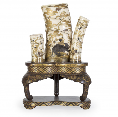 Conjunto de tres jarrones de marfil simulando bambú Japón,