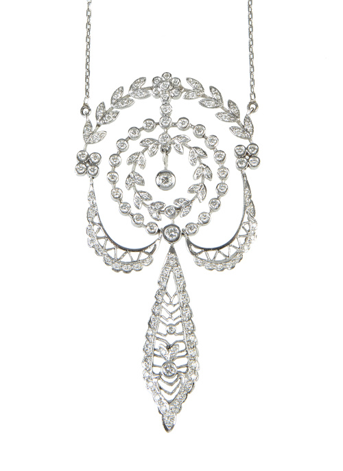 Pendentif estilo Belle Epoque de brillantes con diseños de 