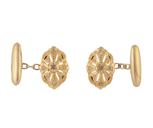 Gemelos ovales de pp. S.XX en oro amarillo con zafiros blan