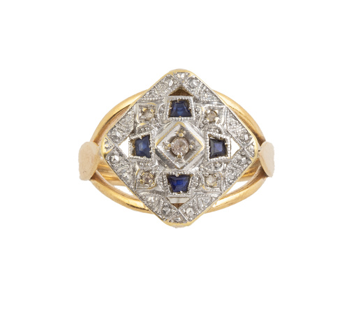 Sortija Art-Decó con rombo de brillantes y zafiros talla ca
