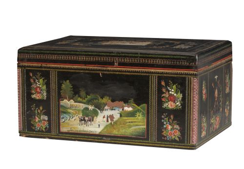 Caja de madera lacada con decoración de escenas de campo, m