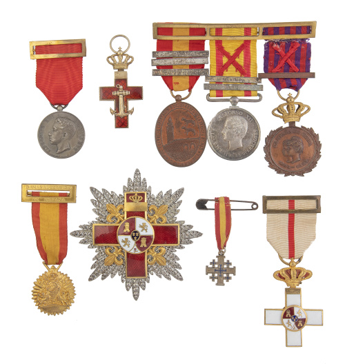 Lote de 9 condecoraciones en metal, plta y plata vermeill, 